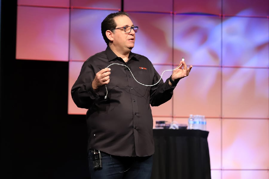 Cyber Security Keynote Speaking Topics & Presentations | Kevin Mitnick